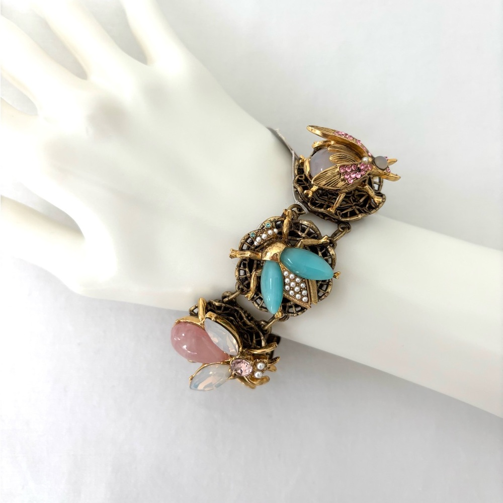 Sweet Romance Queen Bee Statement Bracelet NWT Collectible Pastel & Antique Gold